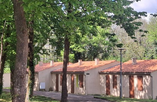 Mareuil-Sur-Lay-Dissais House | "Cottage Familly 2ch" Au Village Vacances by Interhome