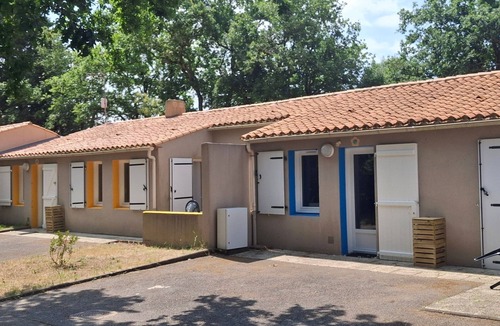 Mareuil-Sur-Lay-Dissais House | "Cottage Premium" mit Terrasse by Interhome