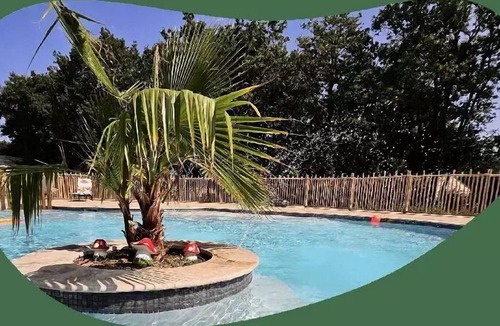 Mareuil-Sur-Lay-Dissais Villa | COTTAGE FAMILY 7 persons