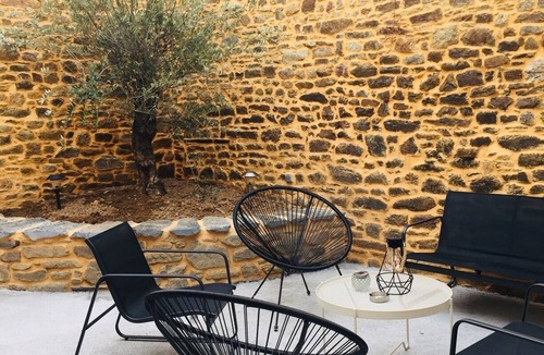 Saint-Vincent-sur-Oust House | Cottage au Patio