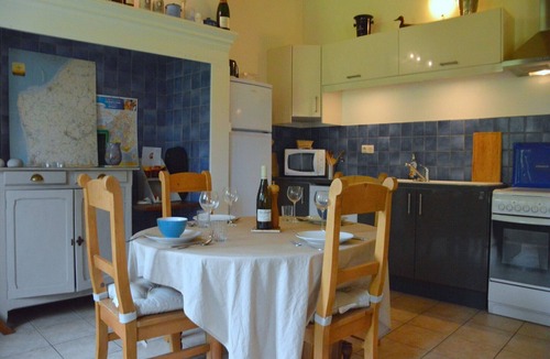 Wierre-Effroy Cottage | Cottage in Wierre-Effroy near Forest