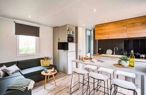 Saint-Regnobert-de-la-Cote-de-Nacre House | Cottage Friends 7 rooms 10 persons Air-conditioned *