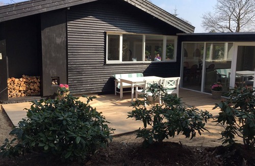 Dronningmolle Cottage | Cottage fully refurbished idyl, 500 m from the water