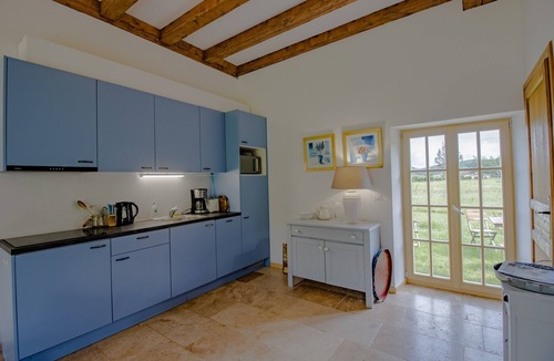 Condat-sur-Vezere House | Cottage 'Gîte 3' with Mountain View, Shared Pool and Wi-Fi