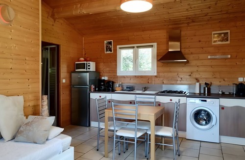 Gras Cottage | Cottage 'Gîte - La Petite Maison De Noémie' with Private Terrace, Wi-Fi and Air Conditioning