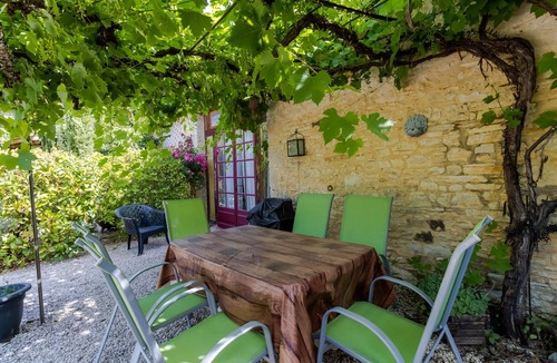 Degagnac House | Cottage 'Gite Soleil' with Shared Pool, Private Terrace and Wi-Fi