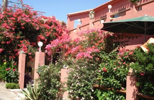 Macinaggio Apartment | Cottage ground floor of a village house 1 bedroom, 2 terraces, quiet and flowery