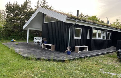 Blokhus Cottage | Cottage holiday surrounded by nature and peaceful fields.