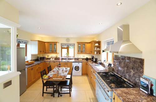 Staplefield House | Cottage House at East Lodge Bolney