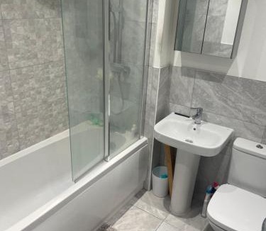 Northampton House | Cottage house