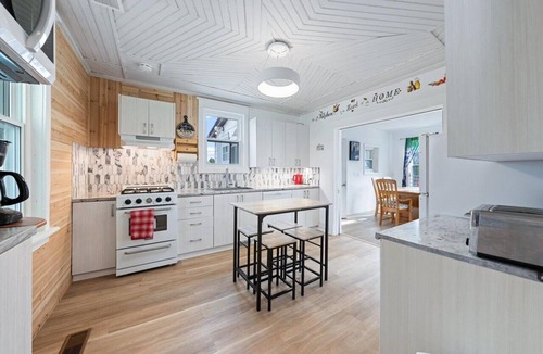 North Frontenac Cottage | Cottage in Ardoch North Frontenac Ompah fishing boat ruffed deck dock solarium