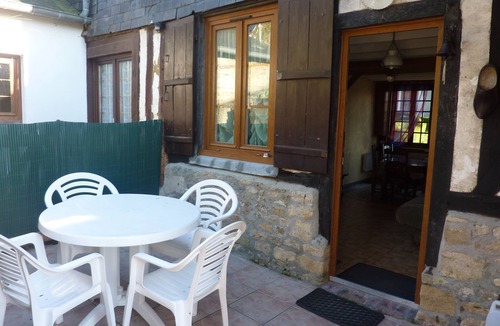 Cambremer Cottage | cottage in beautiful Norman village