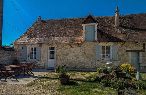Azay-le-Ferron Cottage | Cottage in Brenne with Enclosed Garden and Parking