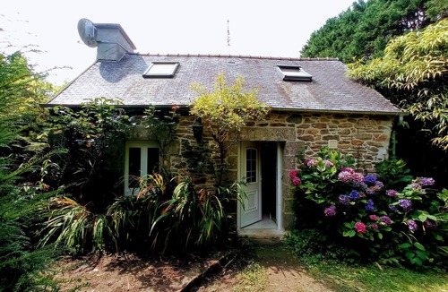 Plouigneau Cottage | Cottage in Brittany