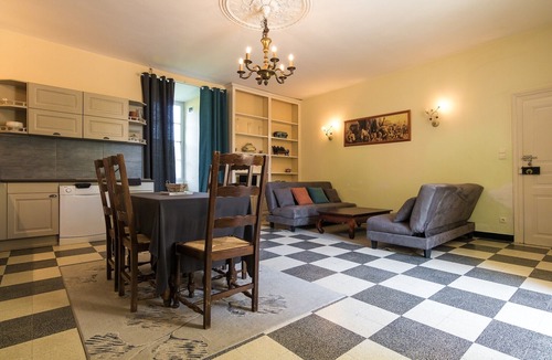 Chalais Cottage | Cottage in Chaleix near Forest & Lake