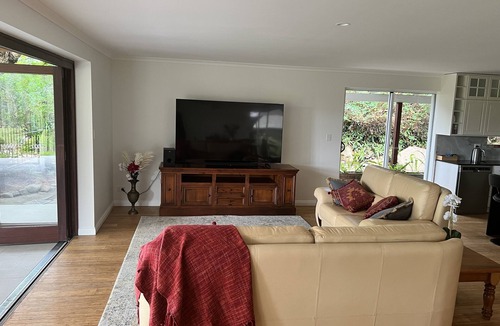 Highvale Cottage | Cottage in country setting