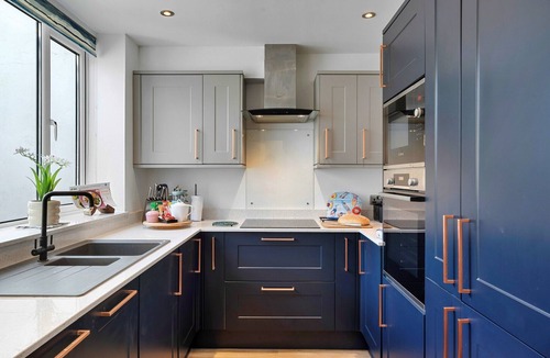 Stoke Gabriel House | Cottage in Devon by River Dart Adventures