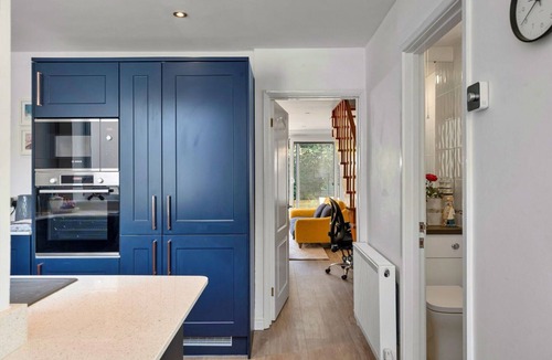 Stoke Gabriel House | Cottage in Devon by River Dart Adventures