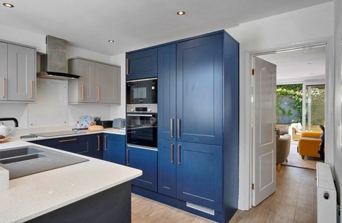 Stoke Gabriel House | Cottage in Devon by River Dart Adventures