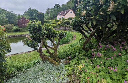 Langres Apartment | Cottage in former rectory with park in Langres