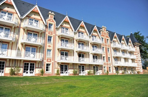 Bagnoles-de-l'Orne Apartment | Cottage in Normandy with Thermal Spa Park