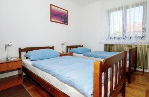 Lovinac House | Cottage in Lovinac near Paklenica Park