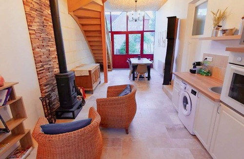 Luzille Cottage | Cottage in Luzillé with private garden and air conditioning
