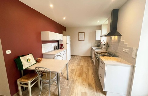 Manthelan Cottage | Cottage in Manthelan: Comfort and Charm, Garden, Wi-Fi