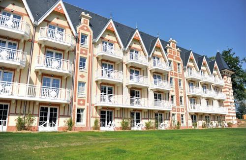 Bagnoles-de-l'Orne Apartment | Cottage in Normandy with Thermal Spa Park