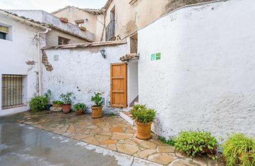 Pacs del Penedes House | Cottage in Pacs near St Marti Sarroca Castle