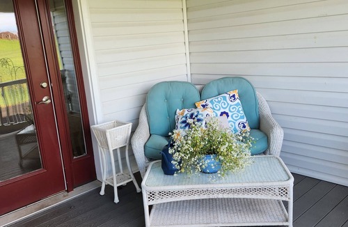 Boyds Cottage | Cottage in the Country, walk to miles of hiking trails, close to restaurants