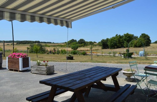 Chedigny Cottage | Cottage in Touraine: Countryside, 3 Bedrooms, Near Chenonceau
