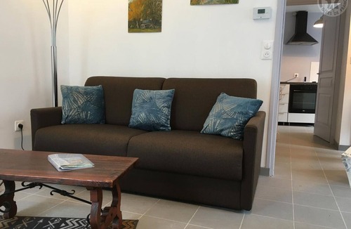 Bousies Cottage | Cottage in village center - 4 guests