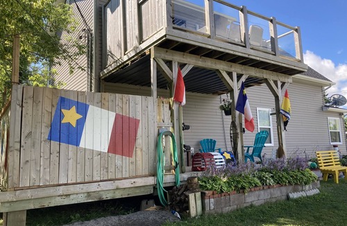Shediac Cottage | Cottage Jasmine on the Shediac Bay With hot tub