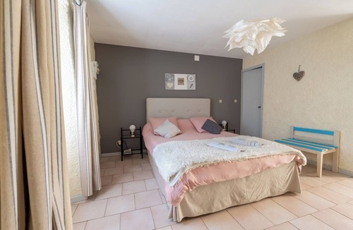 Autignac Bed & Breakfast | Cottage La coquillade - 2 people