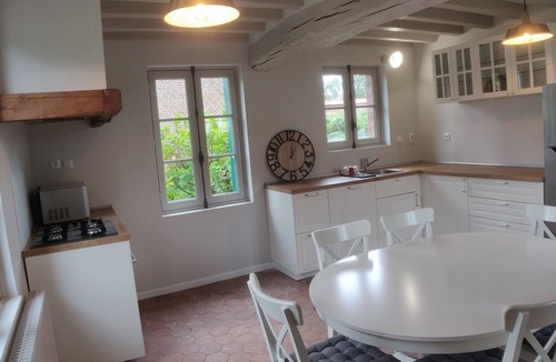 Bois-d'Ennebourg House | Cottage la Salamandre sleeps 6