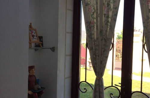 Saint-Cyr-sur-Loire House | Cottage La Villa Bolero