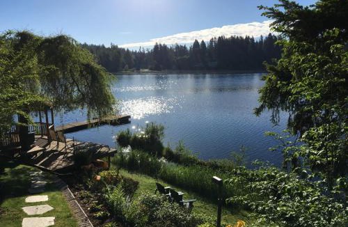 Woodinville Bed & Breakfast | Cottage Lake Bed and Breakfast