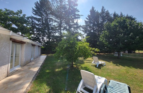 Chenou House | Cottage 'Le Figuier' with Shared Garden and wifi