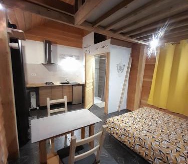 Clecy Ski Chalet | Cottage le pavillon