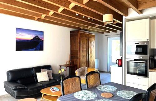 Mont-Dol House | Cottage Le Phare - Le Clos de la Morière