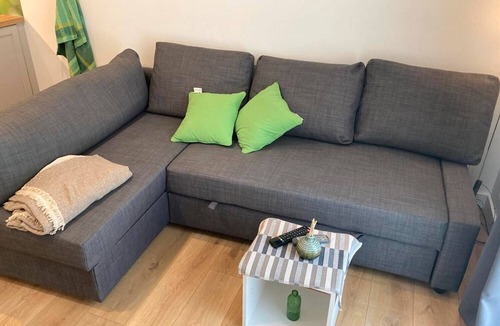 Puget House | Cottage 'Le Romarin' with Shared Pool, Wi-Fi and Air Conditioning