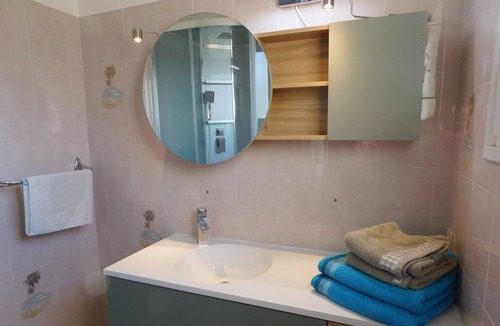 Villetelle House | Cottage Les Bougainvillées de Camargue 2 people, heated pool