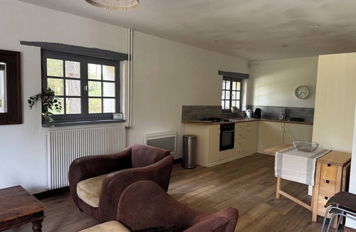 Guerquesalles Cottage | Cottage "Les Frênes" – An apartment for 4-5 people