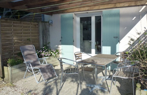 Sainte-Marie-de-Re Cottage | Cottage Les Roses de mer