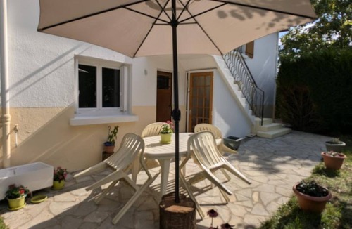 Charge Cottage | Cottage Les Tilleuls: Charm of Touraine, Garden, Terrace