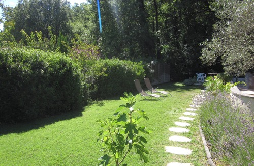 Vaison-la-Romaine Villa | Cottage les verveines de Vaison, quiet location with panoramic views.