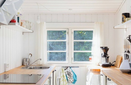 Dronningmolle House | Cottage life in intimate wooden cabin