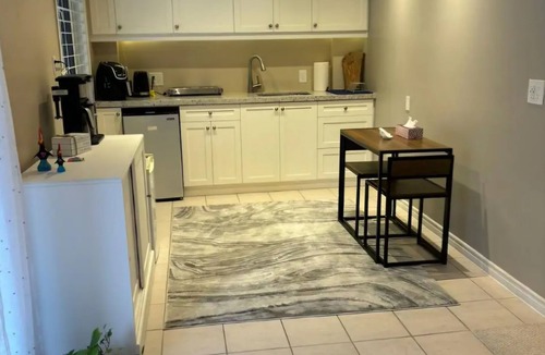 Meadowvale Village House | Cottage like Apartment 🏕