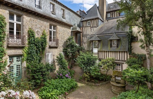 Centre House | COTTAGE LIVINGSTONE - 3 chambres dans le centre historique